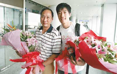 Liu gives coach new apartment