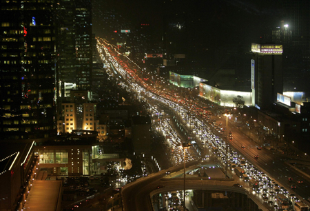 Heavy traffic stuns Beijing rush hour
