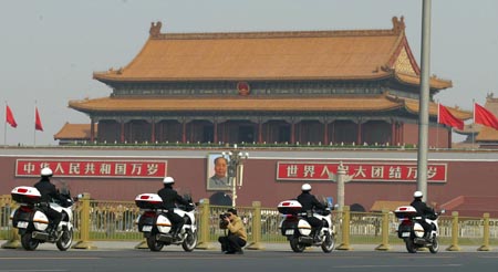 Beijing traffic police gear up for Olympics