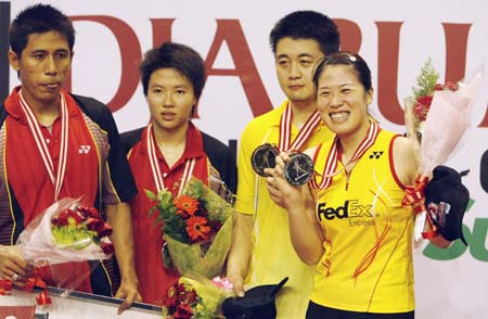 China misses both singles titles in Indonesia Series