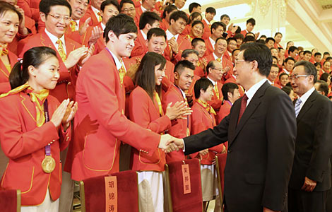 Chinese Olympic athletes honored in Beijing