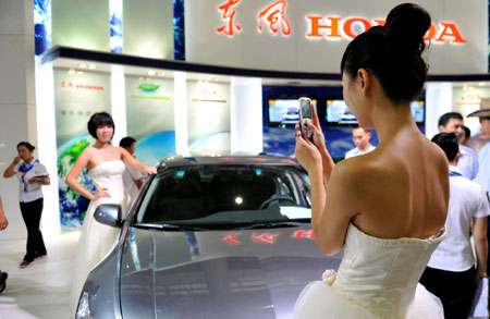 Luxury car sales robust in 1st half in China