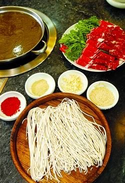 韩式美食被吐槽 揭秘韩国各式火锅