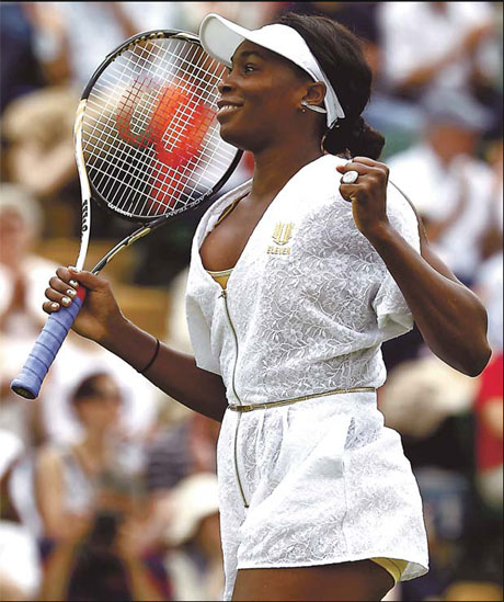 Venus and Date-Krumm strike blows for seniors at Wimbledon