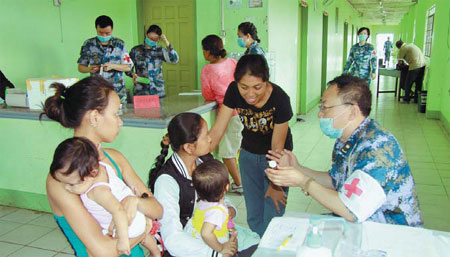 Chinese meds help with typhoon relief