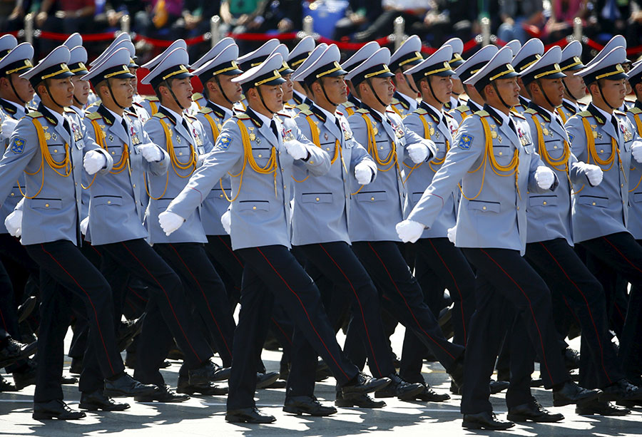 Foreign troops attend V-Day parade