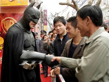 Warner Bros.to open 200 stores in China