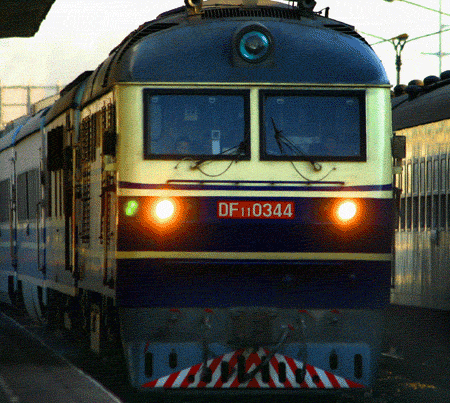 Shanghai-Nanjing railway to see electric trains