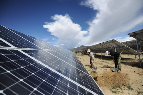 Xigaze solar power plant in operation