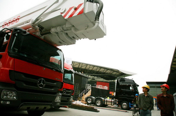 Auto Shanghai 2011 ready to open