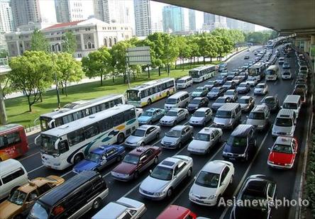 China to raise consumption tax on big cars