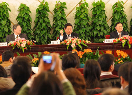 China readies precautionary forex plans to avert crisis