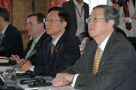 Central bank urges int'l financial reform
