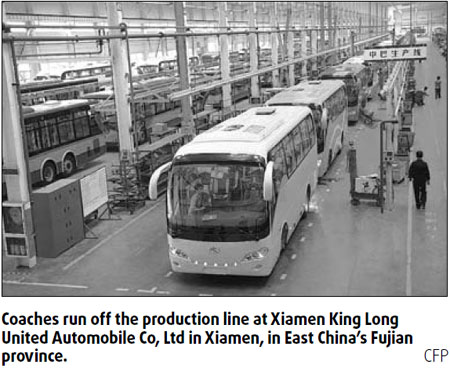 Xiamen to back up bus makers as sales dip sharply