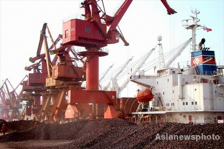 Iron ore imports hit record high