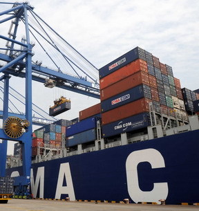 China likely to displace Germany as top exporter