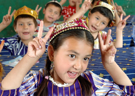 Govt investment doubles for kindergarten program in Xinjiang