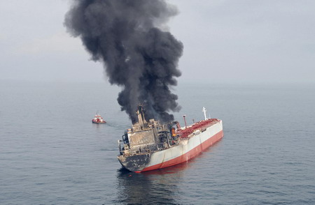 2 Chinese dead, 7 still missing in oil tanker fire