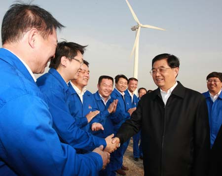 Hu stresses development of renewable energy