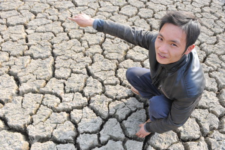 Widespread dry spell hits 11m