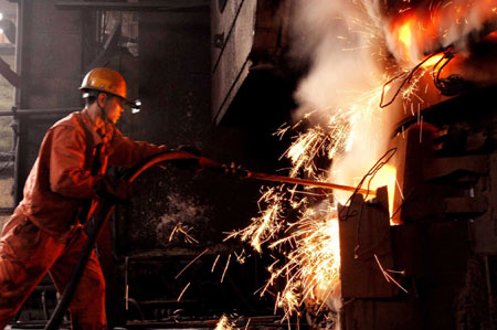 Steel mills head home for ore stocks