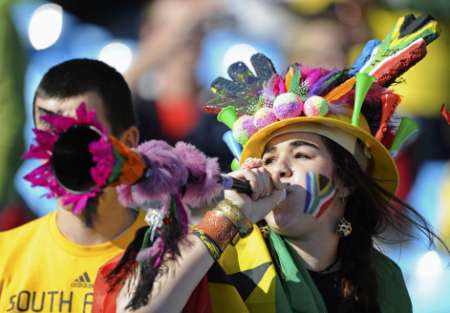 Vuvuzela sales pick up in China, noises too