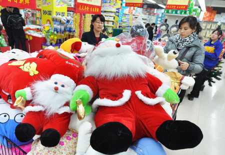 Consumers splash out on buying gifts