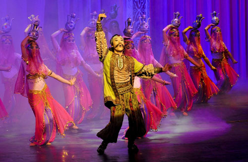 Hui people's show dazzles in Cairo