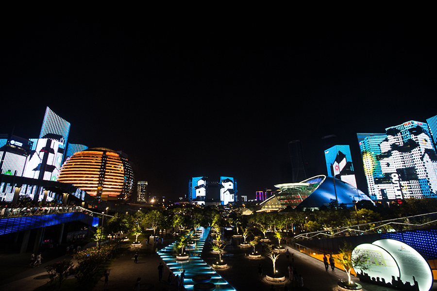 Light show seen by Qiantang River in Hangzhou