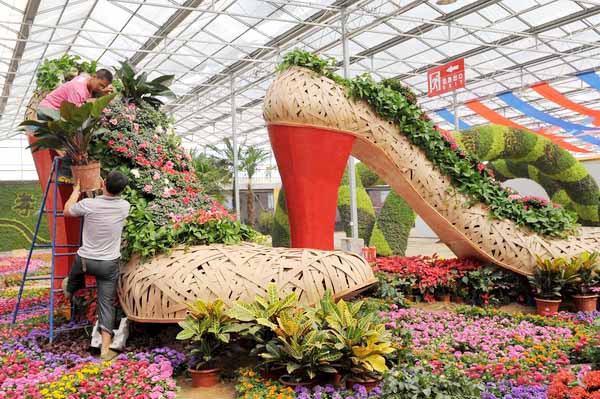 Feast eyes on flowers at Qingzhou trade fair