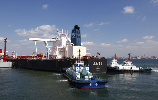 Shipping industry struggles amid low demand