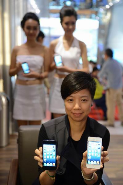 iPhone 5 on shelf, Apple still highly sought after