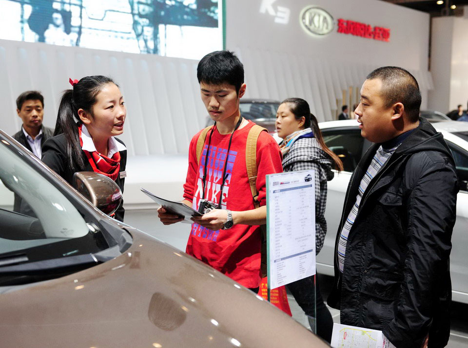 Zhengzhou intl auto show sees record car sales