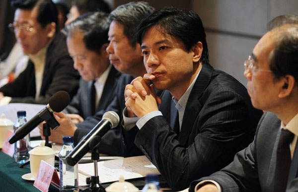 Web bosses Robin Li go into politics |Compan