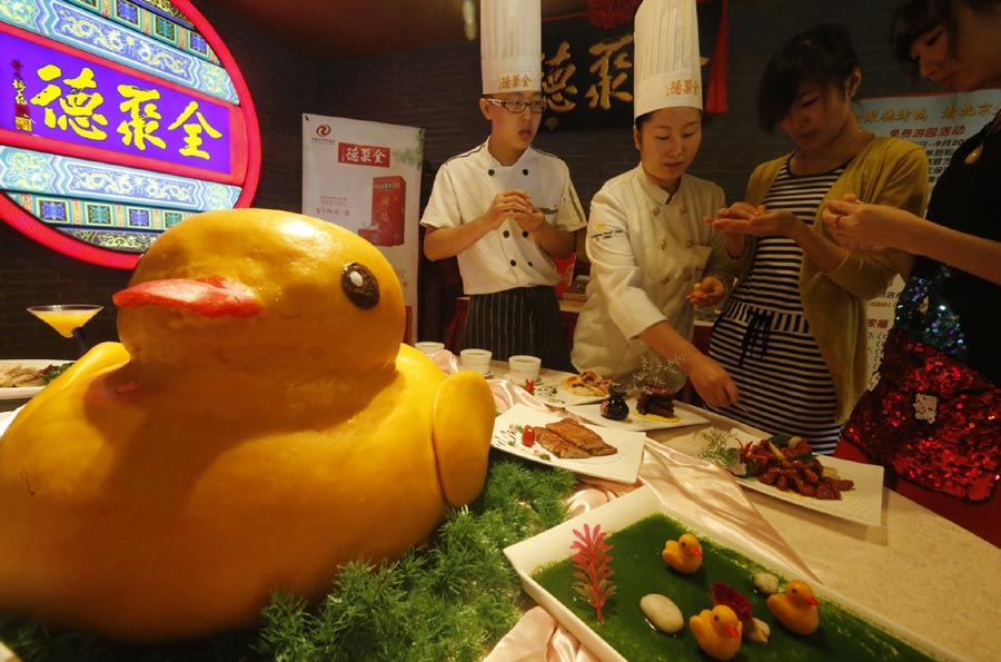 The yellow duck fever[2]|chinadaily.com.cn