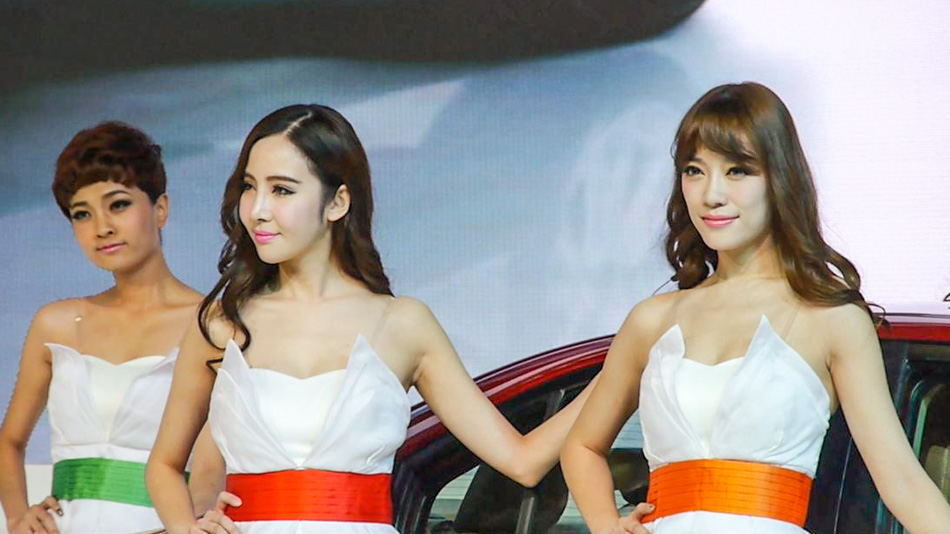 Jimmy Lin Zhiying, models at Toyota pavilion