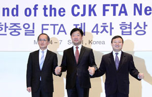 China, South Korea start 10th FTA talks