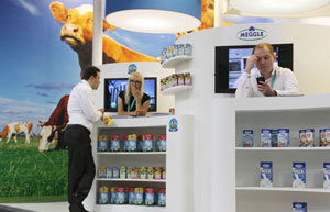 Mengniu Dairy sees 20% sales increase in 2013