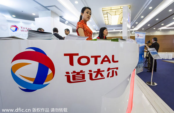 Total and CNOOC sign natural gas deal