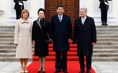 China, Germany to build yuan center