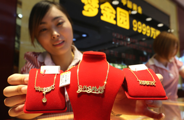 Gold loses luster as demand drops
