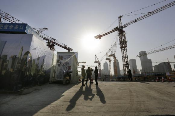 China 4th-quarter GDP growth may slow to 7.2%