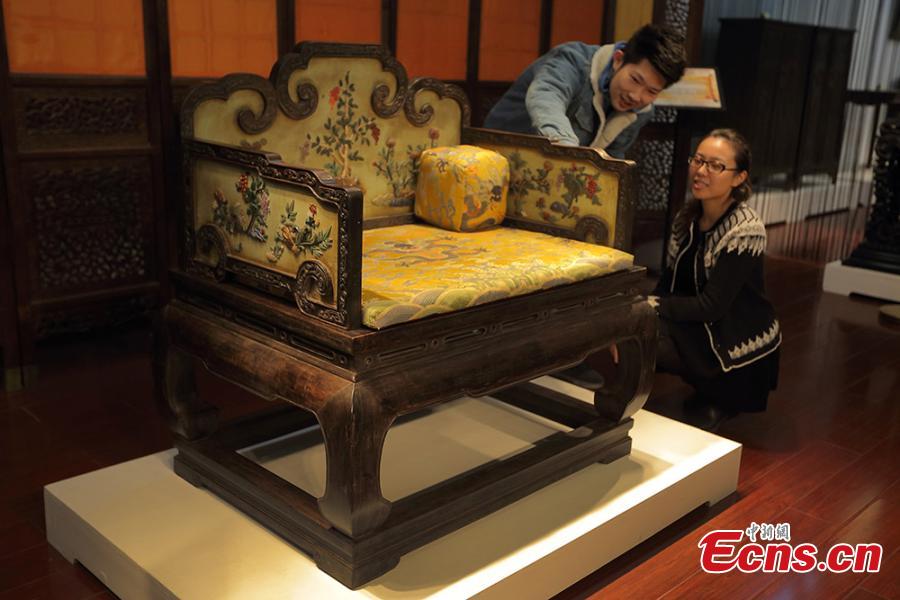 Emperor Qianlong's throne valued at $5.6 million