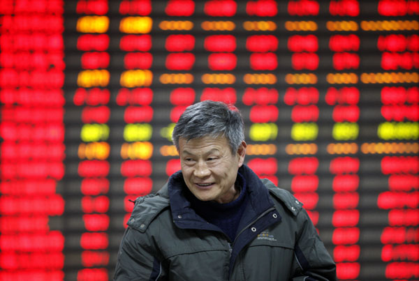 Shanghai index edges over 3300 mark, up 3.54%