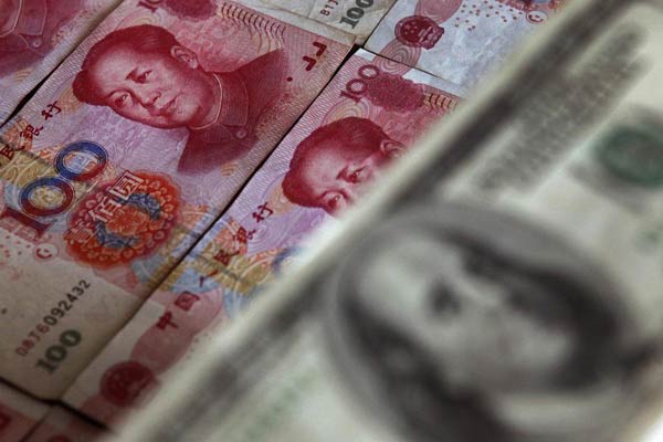 China's forex reserves continue to fall