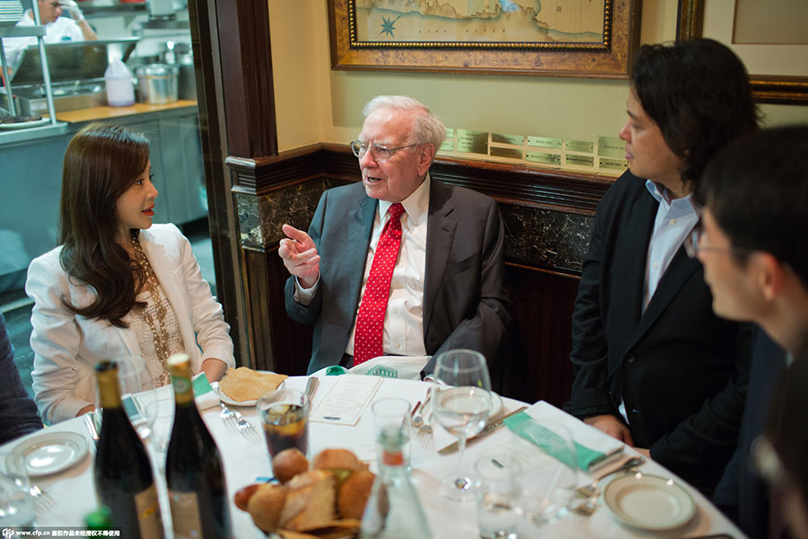 A million dollar lunch with billionaire Warren Buffett