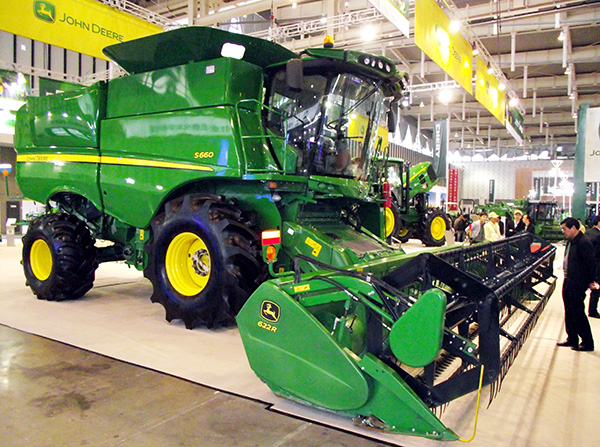 Farming machine makers find new fields for growth