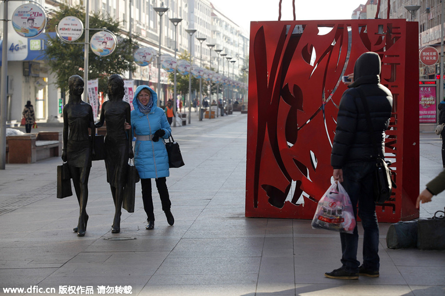 They live in Russia, but shop in China