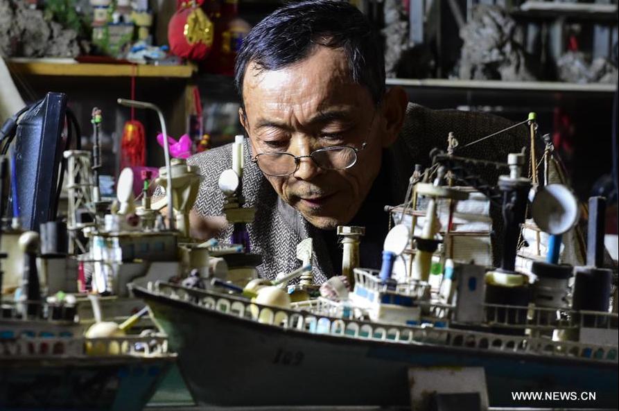 A 62-year-old fan on model making