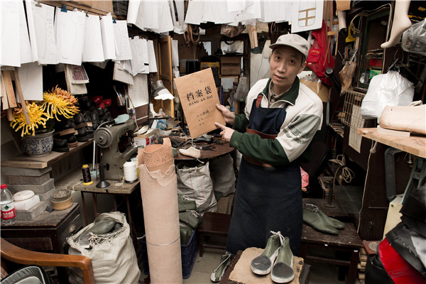 Custom shoemaker treads the path of tradition to entrepreneurship